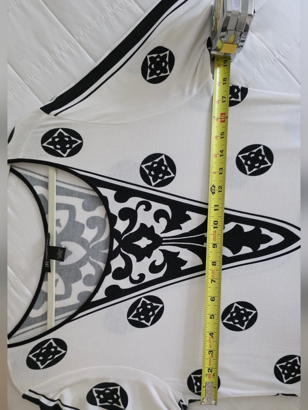 INC International Concepts Black and White Medallion Long Sleeve Top - Picture 5 of 7